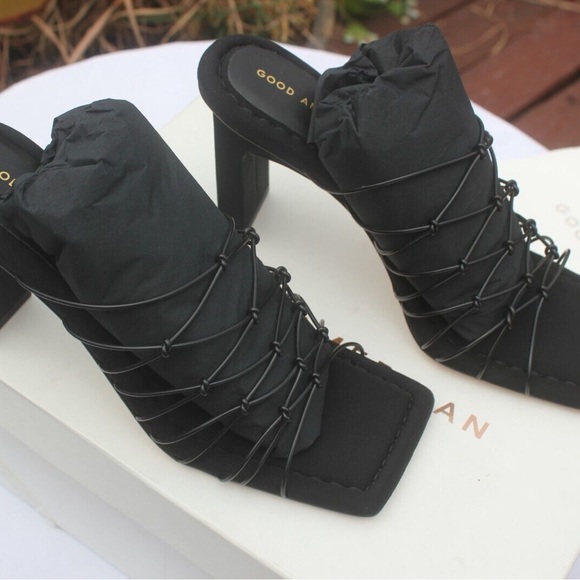 Good American Heels Black Sandals Caged Neoprene NIB Size 8.5 - Picture 5 of 12